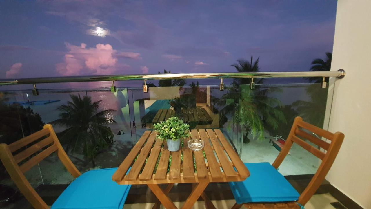 Huvan Beach Hotel At Hulhumale Exterior foto