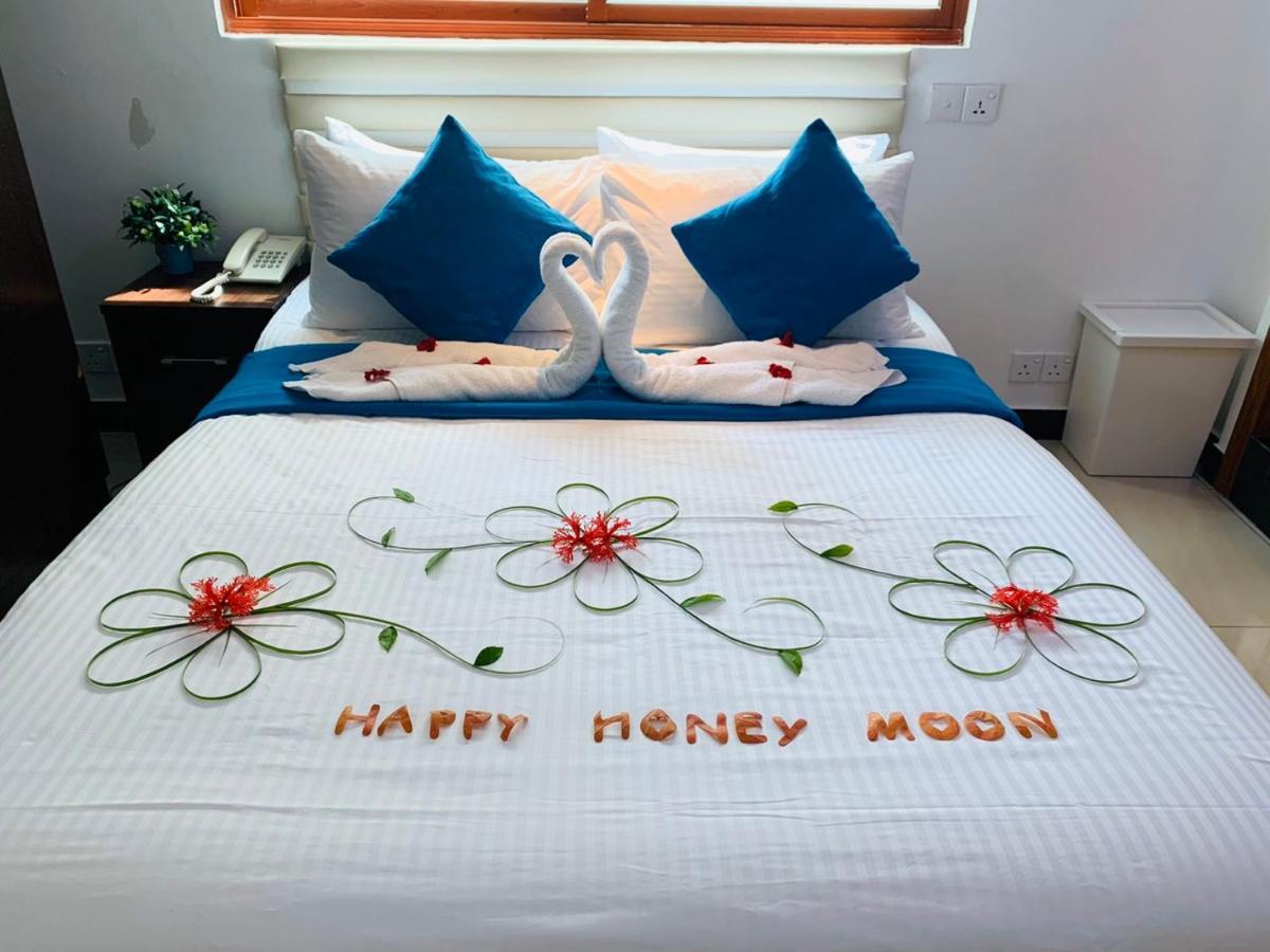 Huvan Beach Hotel At Hulhumale Exterior foto